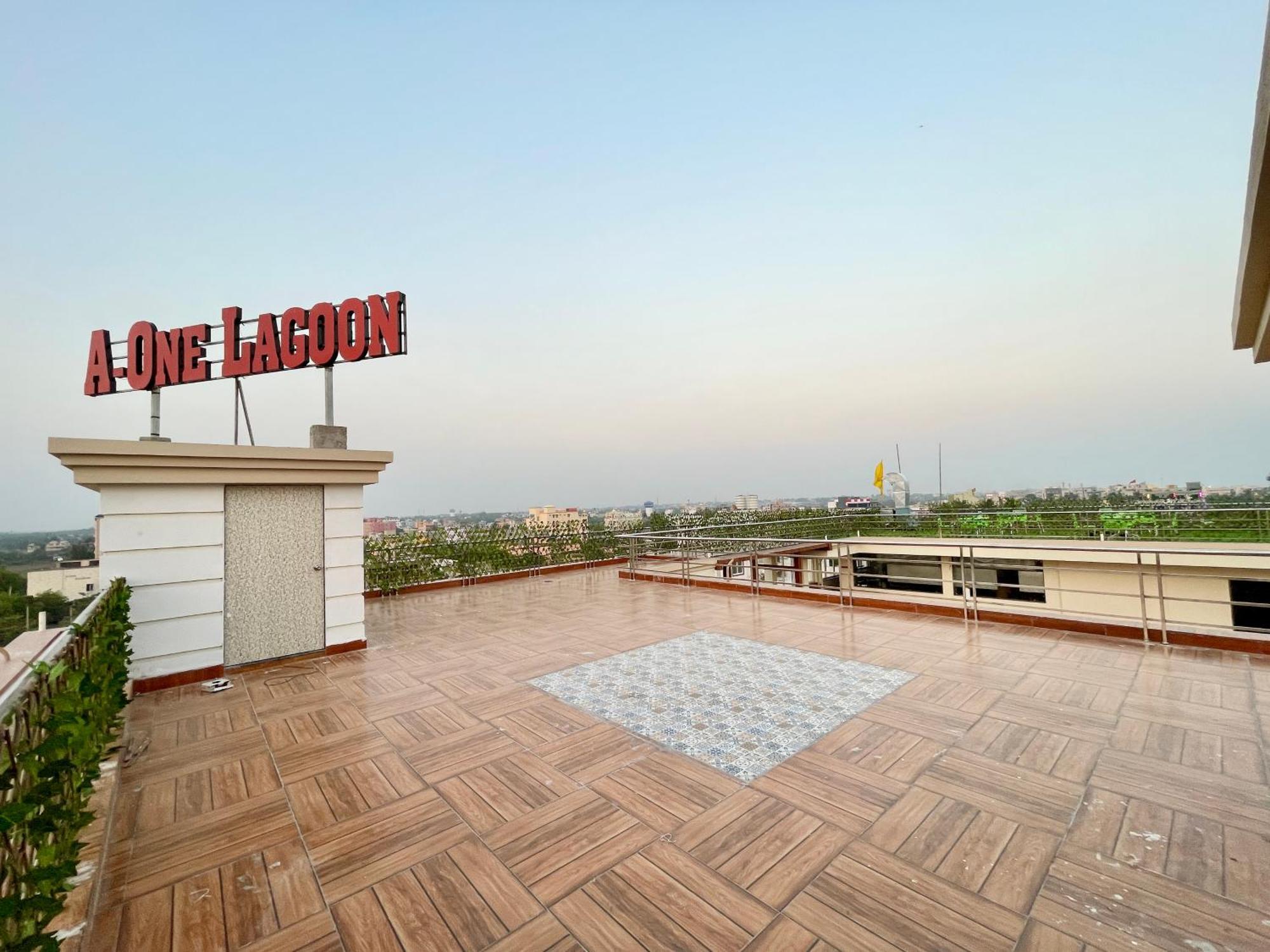 Hotel A One ! Puri, Breakfast Included- Swimming-Pool, Near Sea-Beach-And-Temple, Fully-Air-Conditioned-Hotel With-Lift-And-Parking-Facility - 1 Exterior foto