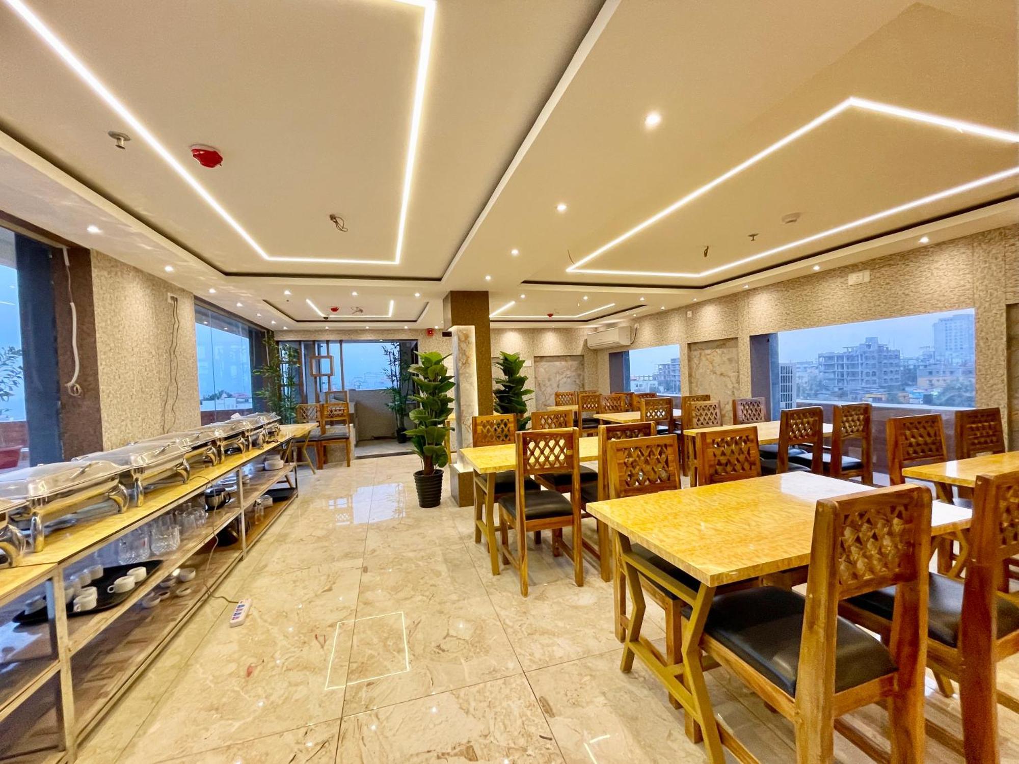 Hotel A One ! Puri, Breakfast Included- Swimming-Pool, Near Sea-Beach-And-Temple, Fully-Air-Conditioned-Hotel With-Lift-And-Parking-Facility - 1 Exterior foto